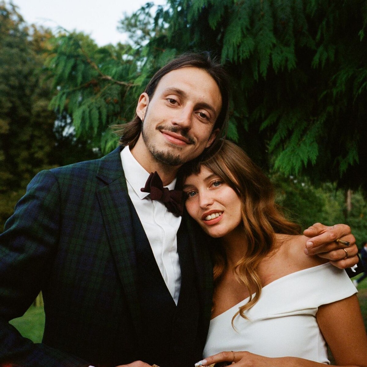 Photo : En couple depuis neuf ans avec Lena Simonne, le frère d'Angèle ...