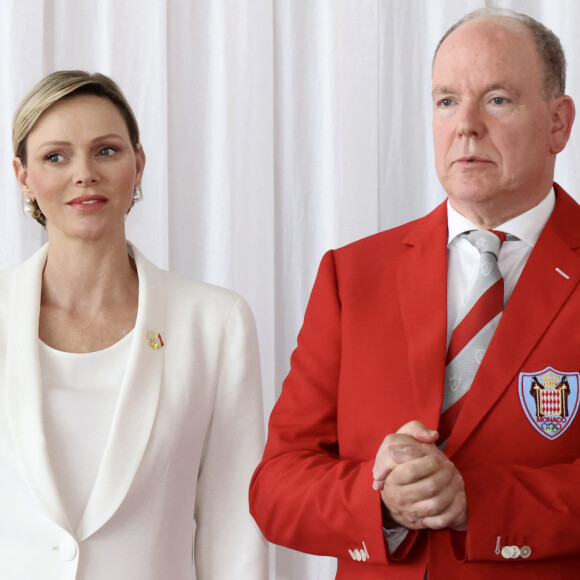 Le prince Albert II de Monaco et la princesse Charlene durant la présentation officielle, au Yacht Club de Monaco, le 27 juin 2024, des athlètes monégasques qui participeront aux prochains Jeux Olympiques de Paris du 26 juillet au 11 août 2024. Pour ces jeux de la XXXIIIeme Olympiade, Monaco aura 5 sportifs, 3 femmes et 2 hommes, en compétition. Les porte-drapeaux de la Principauté sont les nageurs Lisa Pou et Théo Druenne. © Claudia Albuquerque/ Bestimage 