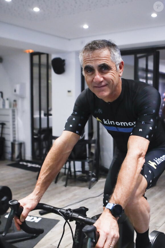 Laurent Jalabert lors de la soirée Kinomap, une application interactive d'entraînement au cyclisme en salle, à Paris le 23 janvier 2024. © Michael Baucher / Panoramic / Bestimage