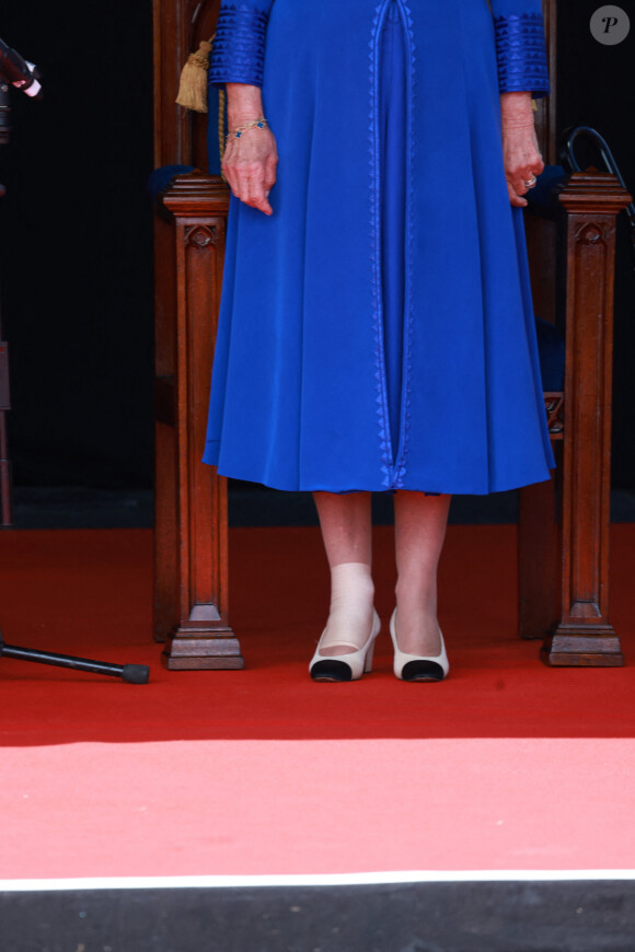 La reine Camilla (Camilla Parker Bowles, reine consort d'Angleterre) assiste à la séance spéciale des États de délibération du Parlement de Guernesey lors d'une visite officielle à Guernesey le 16 juillet 2024 à St Peter Port, Guernesey. © Ian Vogler/MirrorPix/bestimage