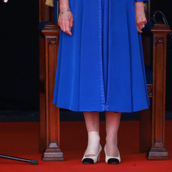 La reine Camilla (Camilla Parker Bowles, reine consort d'Angleterre) assiste à la séance spéciale des États de délibération du Parlement de Guernesey lors d'une visite officielle à Guernesey le 16 juillet 2024 à St Peter Port, Guernesey. © Ian Vogler/MirrorPix/bestimage