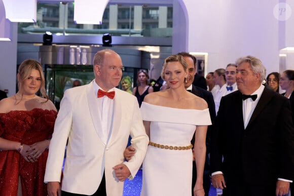 Camille Gottlieb, le prince Albert II et la princesse Charlène de Monaco, Pierre Dartout (ministre d'Etat) - 75ème édition du Gala de la Croix Rouge monégasque au Sporting Monte-Carlo à Monaco le vendredi 19 juillet 2024. © Claudia Albuquerque / Bestimage