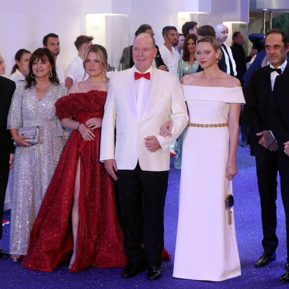 Stéphane Valeri (president SBM), Bettina Ragazzoni-Janin (Tresorier Général), Camille Gottlieb, le prince Albert II et la princesse Charlène de Monaco, Frédéric Platini (Secrétaire Général de la Croix Rouge monegasque), Pierre Dartout (ministre d'Etat) - 75ème édition du Gala de la Croix Rouge monégasque au Sporting Monte-Carlo à Monaco le vendredi 19 juillet 2024. © Jean-François Ottonello / Nice-Matin / Bestimage