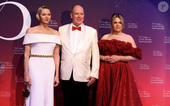 Le prince Albert II et la princesse Charlène de Monaco, Camille Gottlieb - 75ème édition du Gala de la Croix Rouge monégasque au Sporting Monte-Carlo à Monaco le vendredi 19 juillet 2024. © Claudia Albuquerque / Bestimage