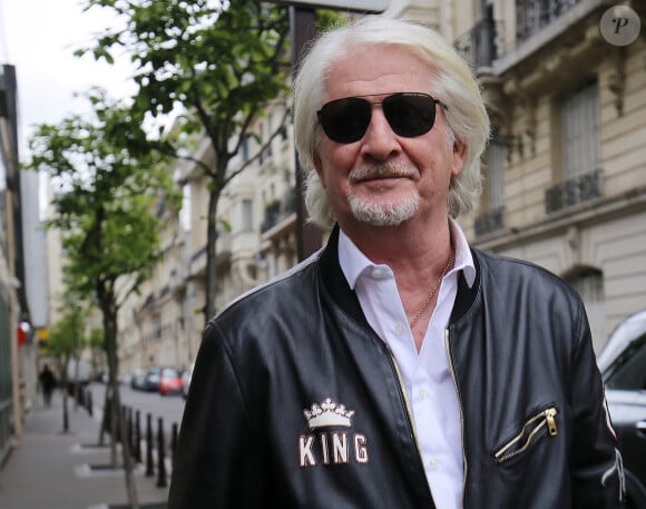 Patrick Sébastien - Les participants de l'émission "Les Grosses Têtes" à la sortie des studios RTL à Paris. Le 27 avril 2023 © Jonathan Rebboah / Panoramic / Bestimage