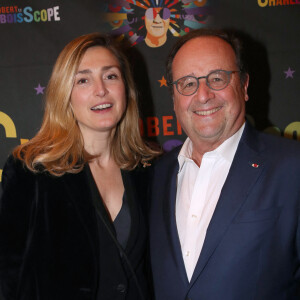 C'est une activité qui demande aussi beaucoup de temps
Exclusif - François Hollande et sa femme Julie Gayet - Célébrités au Concert de Robert Charlebois, " Robert en CharleboisScope " au Grand Rex à Paris France, le 2 Avril 2023. © Bertrand Rindoff / Bestimage 