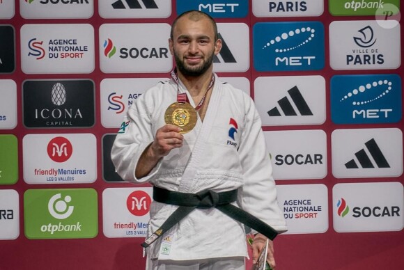 C'est grâce au judo et à son parcours prodigieux que le jeune homme a pu être naturalisé par Edouard Philippe en 2018.