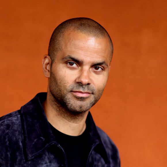 Tony Parker et sa compagne Agathe Teyssier au village lors des Internationaux de France de tennis de Roland Garros 2024 à Paris le 2 juin 2024. © Dominique Jacovides / Cyril Moreau / Bestimage