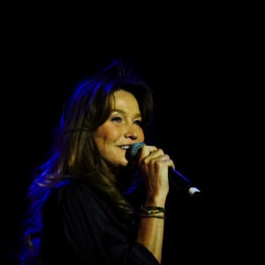 Concert acoustique de Carla Bruni le dimanche 28 juillet au Conde Duque. Madrid, Espagne