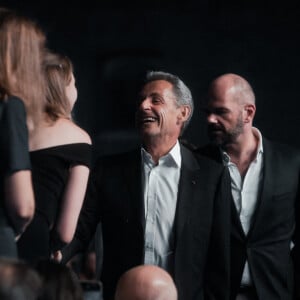 S'affichant très souriant, l'ancien Président de la République a d'ailleurs posé avec quelques anonymes qui lui ont demandé des photos.
Nicolas Sarközy au début de la représentation de son épouse la chanteuse et mannequin Carla Bruni a donnée au festival Veranos de la Villa 2024, au Centro de Cultura Contemporánea Conde Duque, le 28 juillet 2024, à Madrid (Espagne).