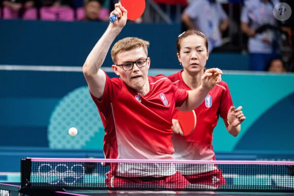 Après chaque point gagné, Alexis Lebrun lance un petit cri
 
Alexis Lebrun - La France perd contre Taiwan en double mixte - Jeux Olympiques 2024 le 27 juillet 2024.