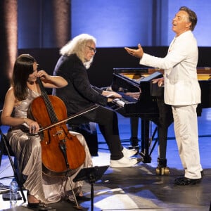 Exclusif - Julie Sévilla-Fraysse, Yvan Cassar et Roberto Alagna lors du spectacle "Air d'opéra et mélodies italiennes" à l'occasion des Nuits Classiques du festival de Ramatuelle. le 31 juillet 2024 © Cyril Bruneau / Festival de Ramatuelle / Bestimage 