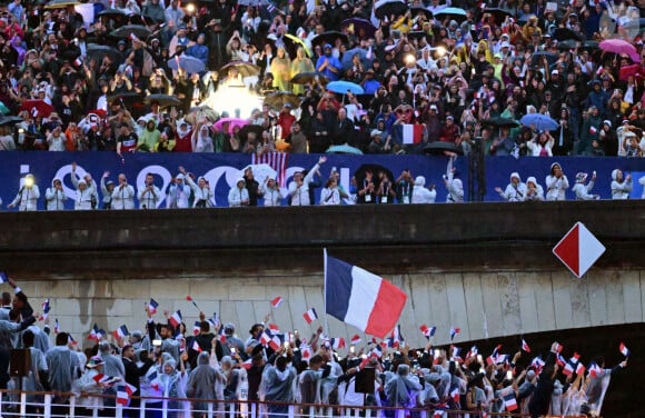 L'équipe olympique de France lors de la cérémonie d'ouverture des Jeux olympiques d'été de Paris 2024, le 26 juillet 2024. PA/ABACAPRESS.COM