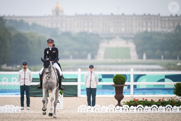 De Jong Sanne des Pays-Bas lors du concours complet d'équitation, dressage par équipe et individuel, Jeux Olympiques Paris 2024 le 27 juillet 2024 au Château de Versailles à Versailles, France. © Matthieu Mirville / DPPI Media / Panoramic /Bestimage