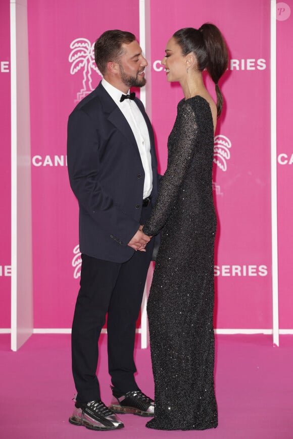 Marwan Berreni et son ex-compagne Tiphaine Schirier CANNESERIES SAISON 5 au Palais des Festivals et des Congrès de Cannes, samedi 2 avril 2022. © Christophe Aubert via Bestimage 