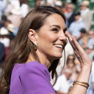 Où veut-il en venir ?
La princesse Catherine de Galles lors de la finale Hommes du tournoi de tennis de Wimbledon. Le 14 juillet 2024