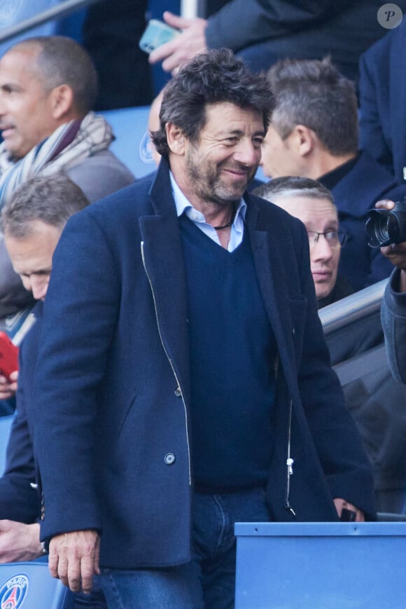 Patrick Bruel - Célébrités dans les tribunes de la demi-finale retour de Ligue des champions entre le PSG face au Borussia Dortmund (0-1) au Parc des Princes à Paris le 7 mai 2024. © Cyril Moreau/Bestimage