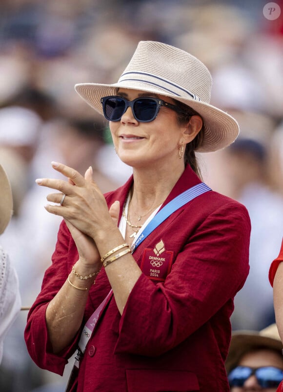 La Reine Mary regarde la finale du concours de dressage par équipe aux Jeux Olympiques de Paris le samedi 3 août 2024 (Photo de Mads Claus Rasmussen/Ritzau Scanpix/ABACAPRESS.COM).