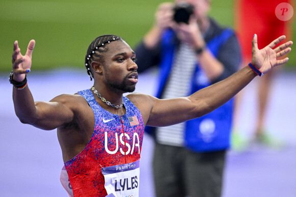 Noah Lyles - Célébrités assistent à la finale homme du 100m au Stade de France lors des Jeux Olympiques de Paris2024 (JO) le 4 aout 2024. © Perusseau-Jacovides/Bestimage