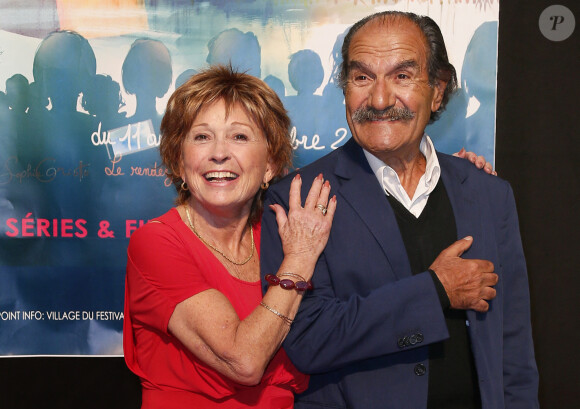 Gérard Hernandez continue d'évoquer sa partenaire dans la 16e saison de Scènes de ménages sur M6.
Marion Game et Gérard Hernandez lors du 15ème Festival de la Fiction TV à La Rochelle, le 11 septembre 2013. Patrick Bernard/ABACAPRESS.COM