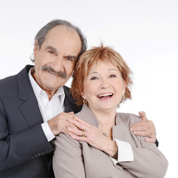 Photo d'archives datée du 22 décembre 2015 de l'acteur Gérard Hernandez et de l'actrice Marion Game lors d'une séance de photos pour les 50 ans du magazine télévisuel français Télé Poche. Marion Game, qui incarnait Huguette dans la série à succès de M6 "Scènes de ménages", est décédée jeudi 23 mars 2023 à l'âge de 84 ans. Pascal Baril/ABACAPRESS.COM