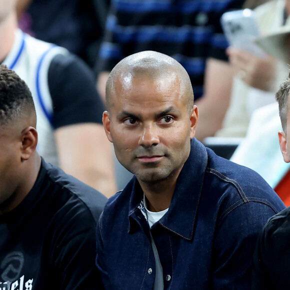 Tony Parker - Les célébrités en tribunes pendant l'épreuve de basketball de Demi-Finale opposant les Etats-Unis à la Serbie lors des Jeux Olympiques de Paris 2024 (JO) à l'Arena Bercy, à Paris, France, le 8 août 2024. © Jacovides-Perusseau/Bestimage