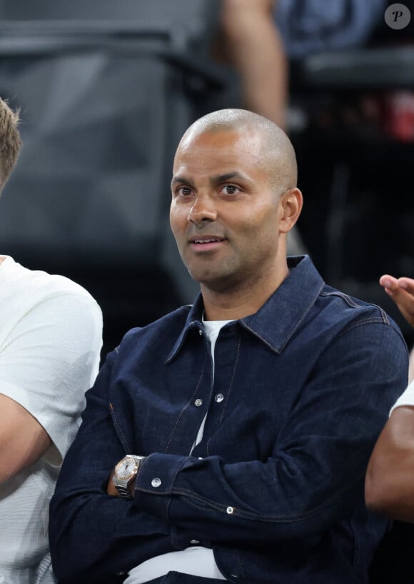 Tony Parker - Les célébrités en tribunes pendant l'épreuve de basketball de Demi-Finale opposant la France à l'Allemagne lors des Jeux Olympiques de Paris 2024 (JO) à l'Arena Bercy, à Paris, France, le 8 août 2024. © Jacovides-Perusseau/Bestimage