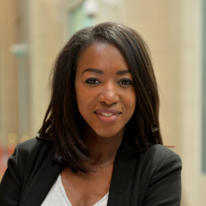 Hapsatou Sy quitte C8 - Hapsatou Sy lors de la remise des prix CréAdie à Paris. Le 11 avril 2019 © Veeren / Bestimage