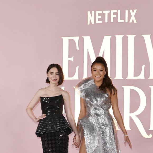 Lily Collins, Ashley Park à l'avant-première de la première partie de la saison 4 de la série "Emily in Paris" à  Los Angeles, le 14 août 2024.