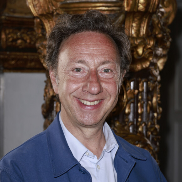 Stéphane Bern - Célébrités au défilé de mode Haute-Couture automne-hiver 2024/2025 "Julien Fournié" lors de la Fashion Week au musée Grévin à Paris le 25 juin 2024.