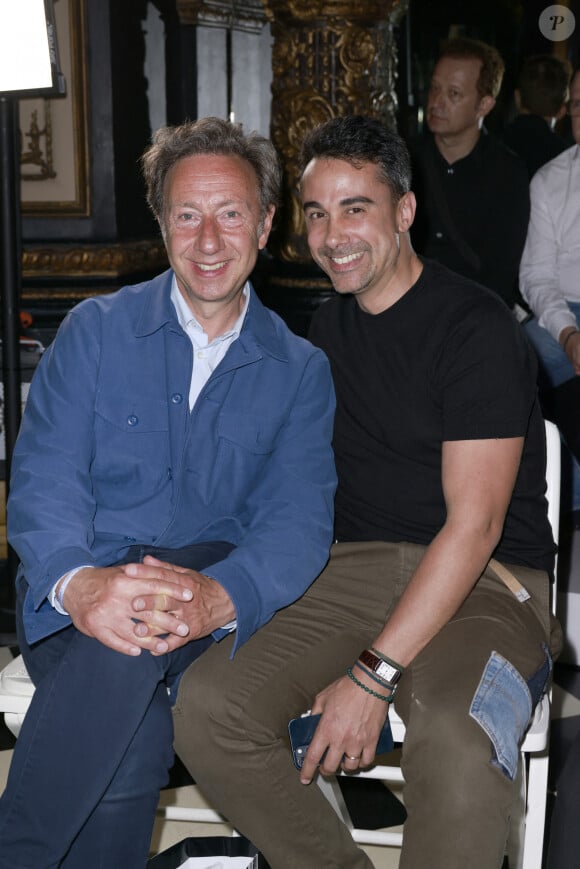 Stéphane Bern et son compagnon Yori Bailleres - Célébrités au défilé de mode Haute-Couture automne-hiver 2024/2025 "Julien Fournié" lors de la Fashion Week au musée Grévin à Paris le 25 juin 2024.