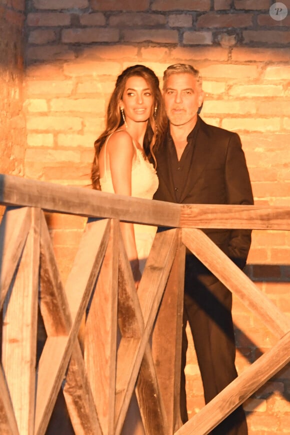 Amal Clooney et George Clooney assistent aux DVF Awards 2023 lors de la 80e édition du Festival international du film de Venise, le 31 août 2023 à Venise, en Italie. Photo par Gigi Iorio/Splash News/ABACAPRESS.COM