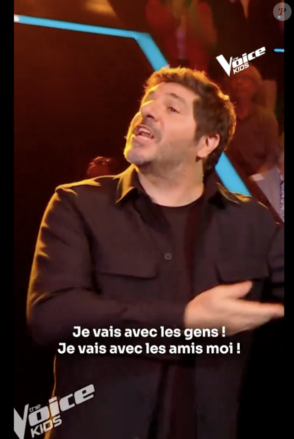 "Eh ouais eh ouais il peut te raconter l'histoire regarde où je suis moi..." répond très agacé Patrick Fiori. 
The Voice Kids, TF1