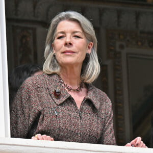 Mise au vert pour Caroline de Monaco
La princesse Caroline de Hanovre - Le prince de Monaco fête son anniversaire (66 ans) en famille sur la Place du Palais princier de Monaco. © Bruno Bebert/Bestimage 