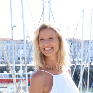 Alexandra Lamy lors du photocall de la série "Killer Coaster" lors de la 25ème édition du Festival de la fiction de la Rochelle, France, le 13 septembre 2023. © Denis Guignebourg/BestImage