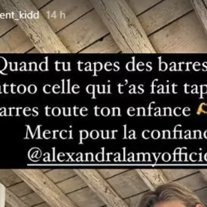 Et ce n'est pas le seul cap qu'elle a franchi ! 
Alexandra Lamy s'est faite tatouer en compagnie de sa fille Chloé Jouannet.