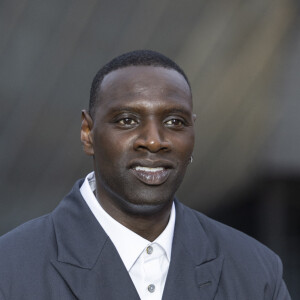 En parallèle, Omar Sy tourne toujours en France
Omar Sy - Photocall du dîner "Prelude pour les JO" à la Fondation Vuitton à Paris, France, le 25 juillet 2024. © Olivier Borde/Bestimage