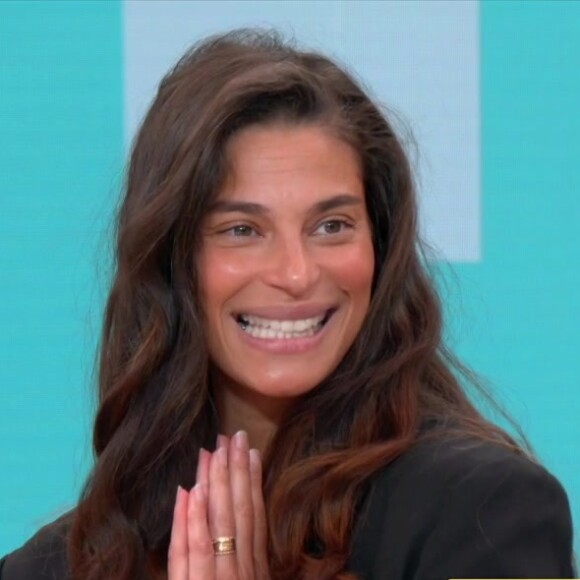 Depuis le plateau de "Bonjour !", Tatiana Silva a révélé être enceinte de son premier enfant
Tatiana Silva sur le plateau de "Bonjour !"