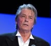 Alain Delon mort à 88 ans a connu beaucoup de femmes dans sa vie.
Alain Delon rend hommage à Romy Schneider lors de la 33ème cérémonie des César au Théâtre du Chatelet à Paris. Photo par Guignebourg-Khayat/ABACAPRESS.COM