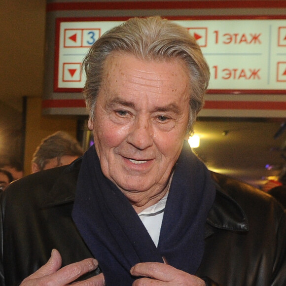 Ses obsèques ont eu lieu le samedi 24 août 2024 à Douchy
Alain Delon a assiste a la premiere de la comedie lyrique "Happy New Year, Moms" a Moscou. Le 19 decembre 2012 