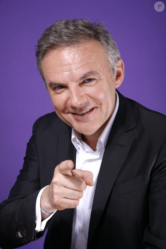 Eric Brunet, portrait à Paris le 4 mai 2015.