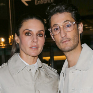 Natasha Andrews et son compagnon Pierre Niney - Arrivées au défilé de mode Hommes "AMI" prêt-à-porter automne-hiver lors de la fashion week de Paris.