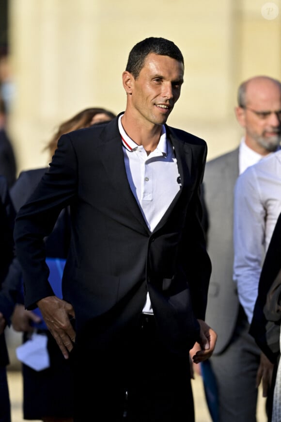 Il a eu sa jambe droite broyée par un engin de chantier

Alexis Hanquinquant - Cérémonie des médaillés olympiques et paralympiques des Jeux de Tokyo au Palais de l'Elysée à Paris le 13 septembre 2021. © JB Autissier/Panoramic/Bestimage