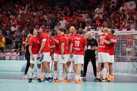 L'équipe du Danemark lors desJeux olympiques de Paris 2024 au stade Pierre Mauroy de Lille, France. © Laurent Sanson/Panoramic/Bestimage