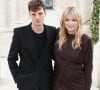 A la ville, elle partage la vie de Niels Schneider, avec qui elle a eu un petit Hiro en 2023.
Niels Schneider et sa compagne Virginie Efira - 35ème édition des "Trophées ANDAM" dans les jardins du Palais Royal à Paris, France, le 27 juin 2024. © Christophe Clovis / Bestimage 