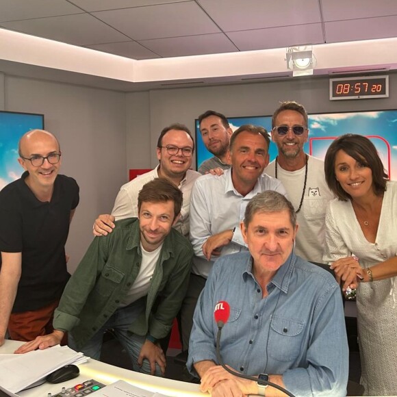 Amandine Bégot et l'équipe de la saison 2023/2024 de "RTL Matin".