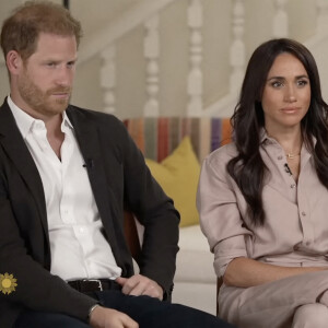 Le prince Harry et Meghan Markle ont parlé de leur nouvelle initiative visant à soutenir les parents dont les enfants ont été victimes de harcèlement en ligne. La fondation Archewell du duc et de la duchesse de Sussex lance The Parents Network. S'adressant à la journaliste Jane Pauley de l'émission Sunday Morning, Harry, 39 ans, et Meghan, 43 ans, ont parlé des dangers des médias sociaux et du suicide.