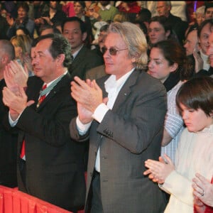 Alain Delon et son fils Alain-Fabien au cirque de Massy (archive)