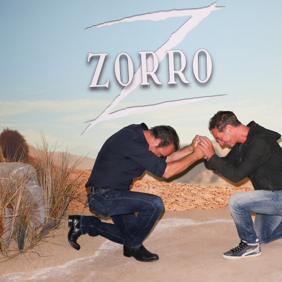 Jean Dujardin et Salvatore Ficarra - Première de la série "Zorro" à l'hôtel Le Marois à Paris le 3 septembre 2024. Les huit épisodes de cette nouvelle fiction sont à découvrir dès le 6 septembre sur Paramount+ avant une diffusion fin 2024 sur France Télévisions. 