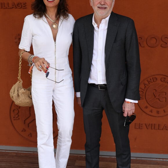 Comment le compagnon de Catherine Bancarel s'organise-t-il pour tout concilier ?Pascal Praud, Catherine Bancarel au Village lors des Internationaux de France 2024 à Roland Garros le 08 juin 2024 à Paris, France. Photo par Nasser Berzane/ABACAPRESS.COM